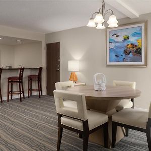 Presidential King Suite Non-Smoking